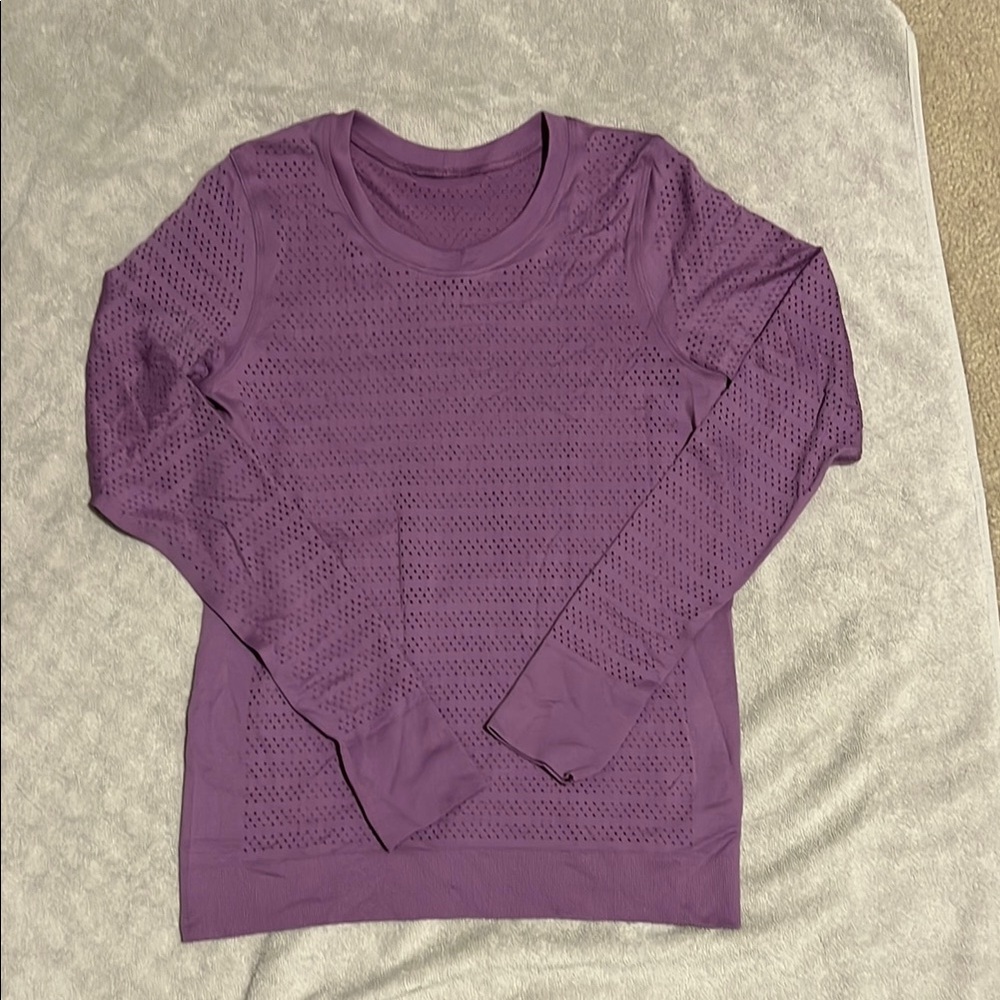 Lululemon swiftly breathe LS 4
